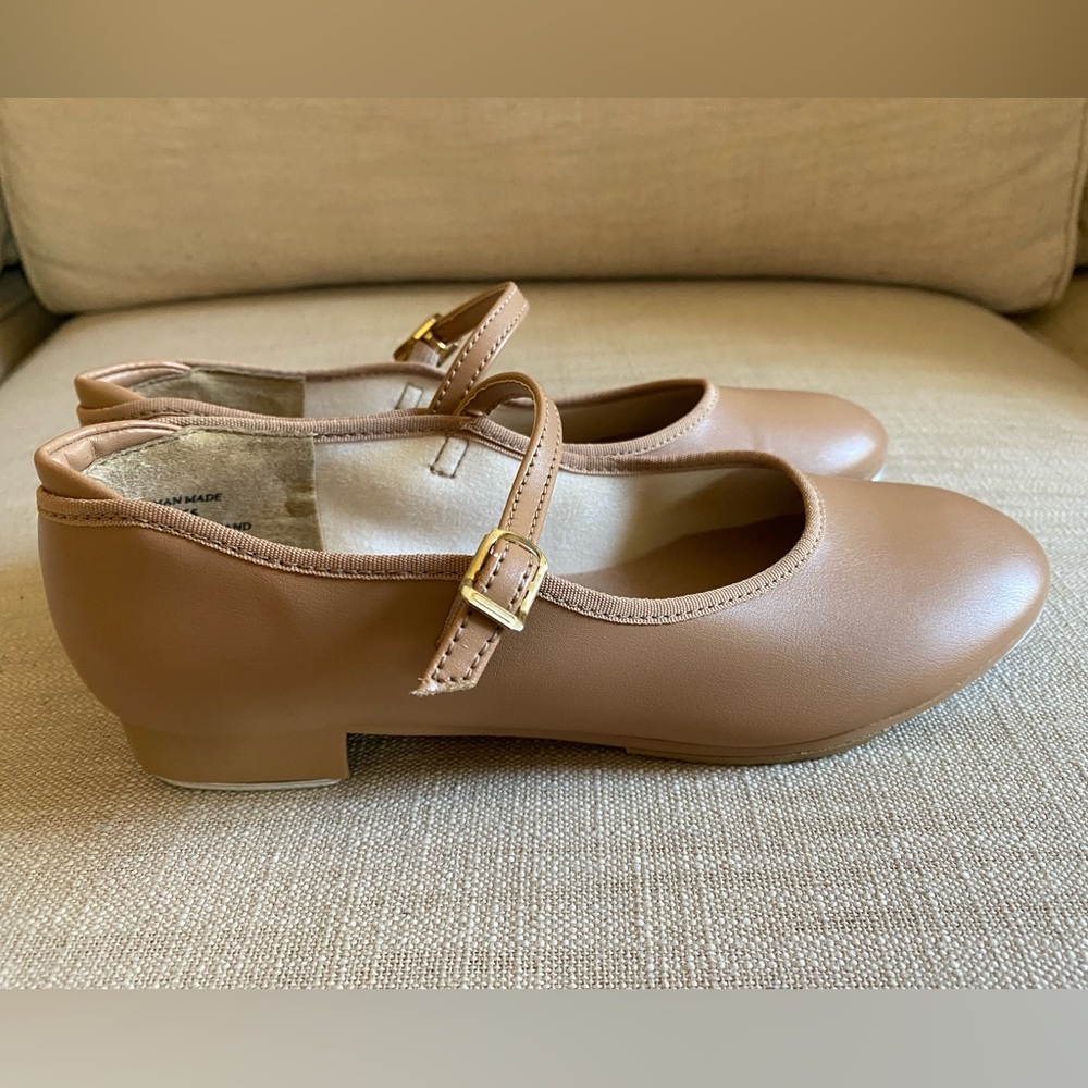 Girls Tap shoes youth size 2 1/2